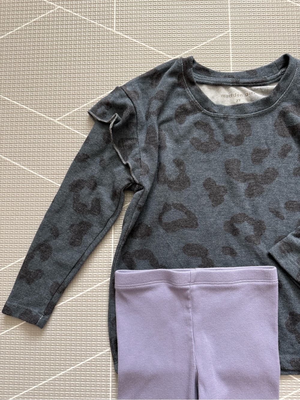 Jumping Beans|Baby girl/toddler set,gray leopard patterned oversized top & pants